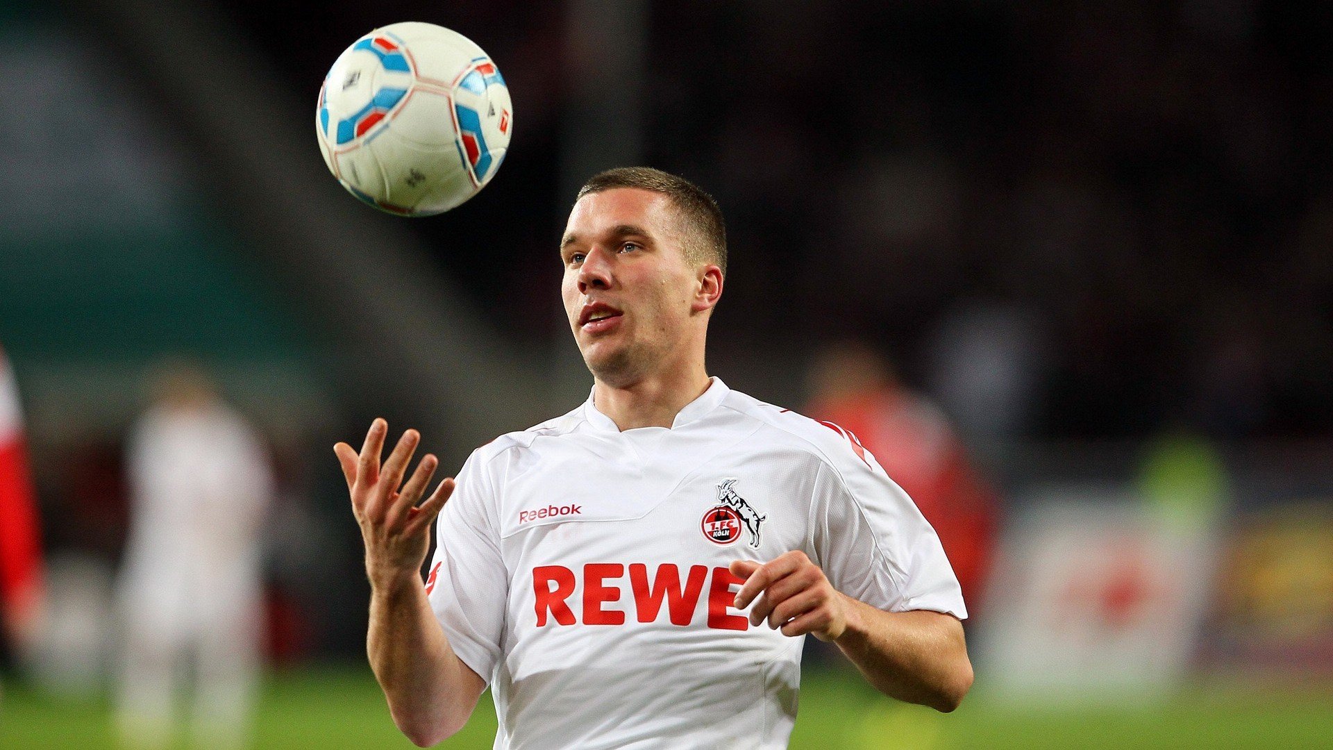 足球界的“绅士风”——礼仪与文化细节,足球礼仪手抄报